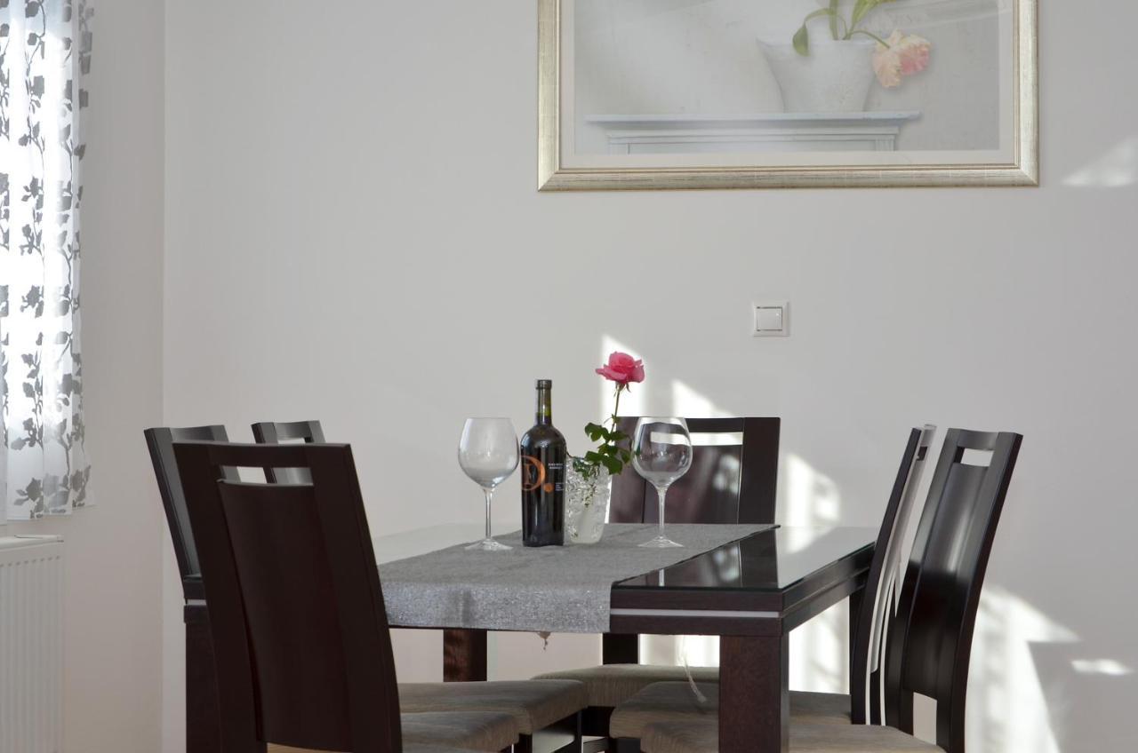 Apartmani Adela Solin Ngoại thất bức ảnh