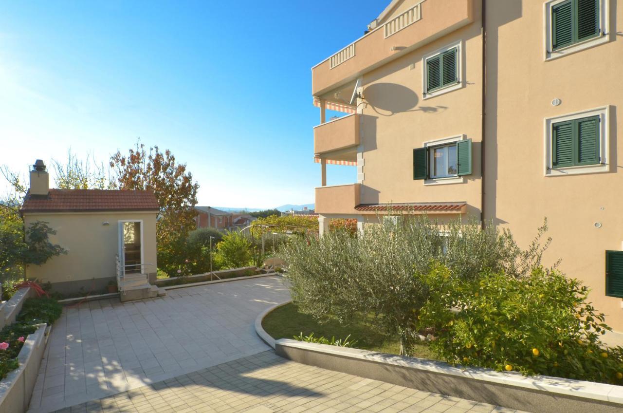 Apartmani Adela Solin Ngoại thất bức ảnh