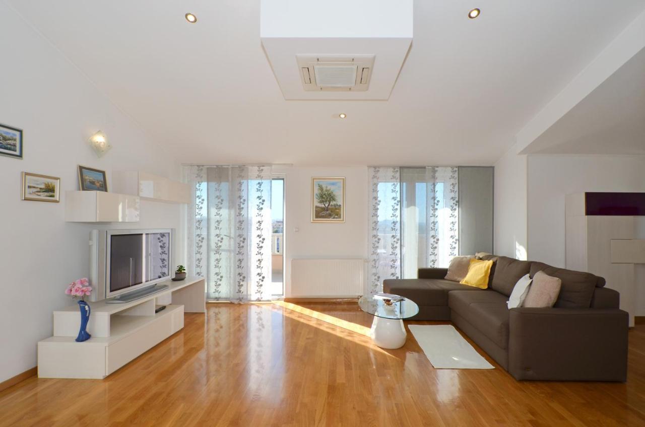 Apartmani Adela Solin Ngoại thất bức ảnh
