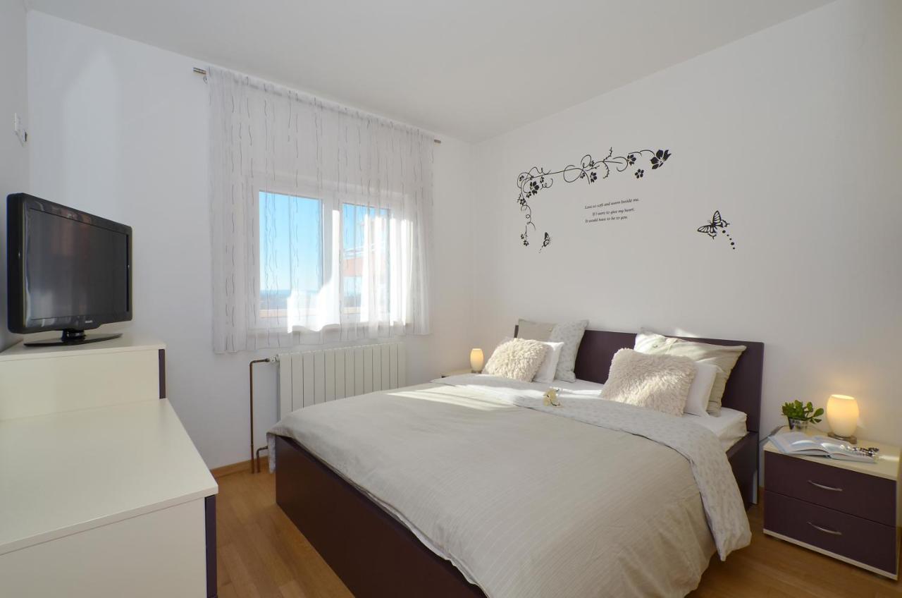 Apartmani Adela Solin Ngoại thất bức ảnh