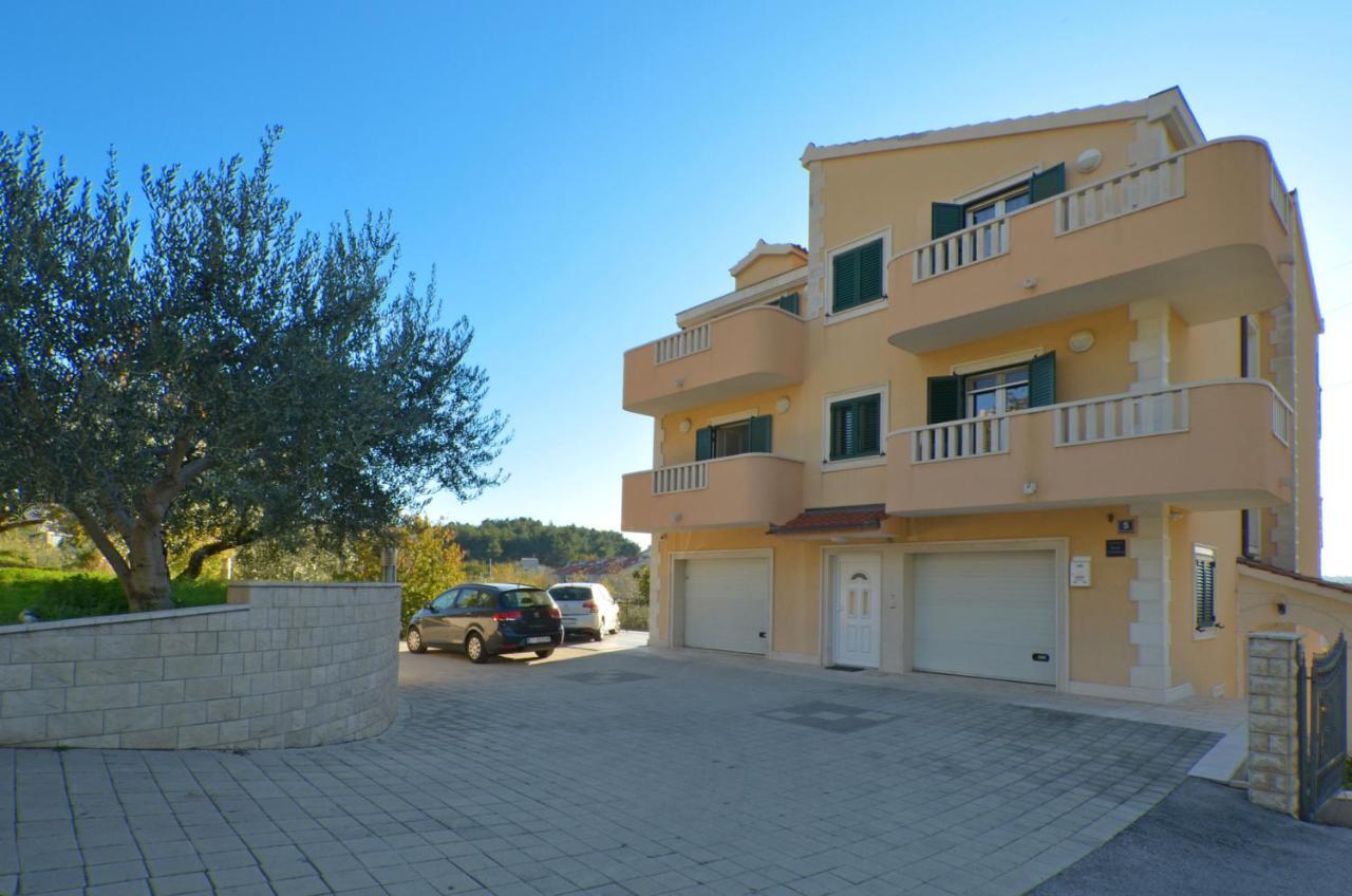 Apartmani Adela Solin Ngoại thất bức ảnh